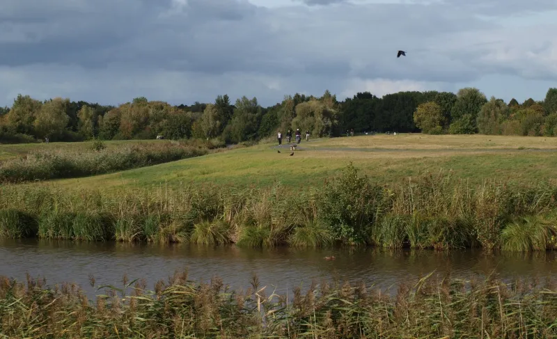 Beyond the Dreaming Spires: Uncovering Oxford's Quiet Thames Path Secrets