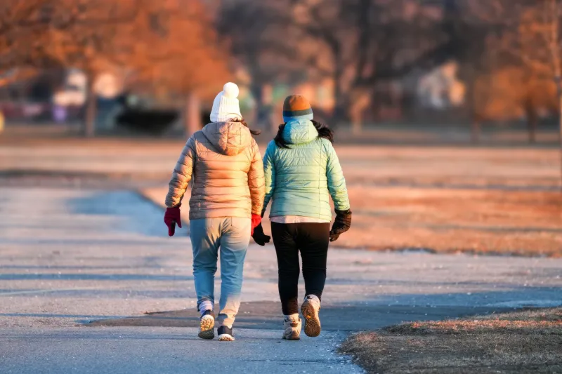 Forget Willpower: How Oxford Walkers Are Using Commitment Pacts to Actually Get Outside This Year